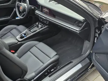 PORSCHE 992Carrera Coupe EGSD Bose Kamera360 SpoSitze Lk