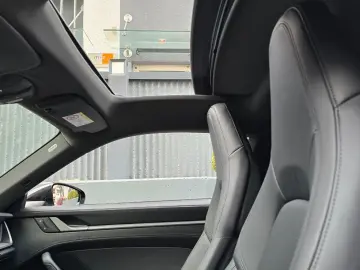 PORSCHE 992Carrera Coupe EGSD Bose Kamera360 SpoSitze Lk