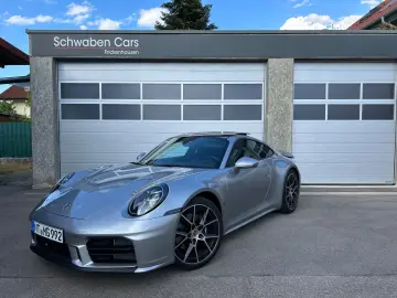PORSCHE 992.2 Carrera Sportpaket Schiebedach ACC 18-Wege