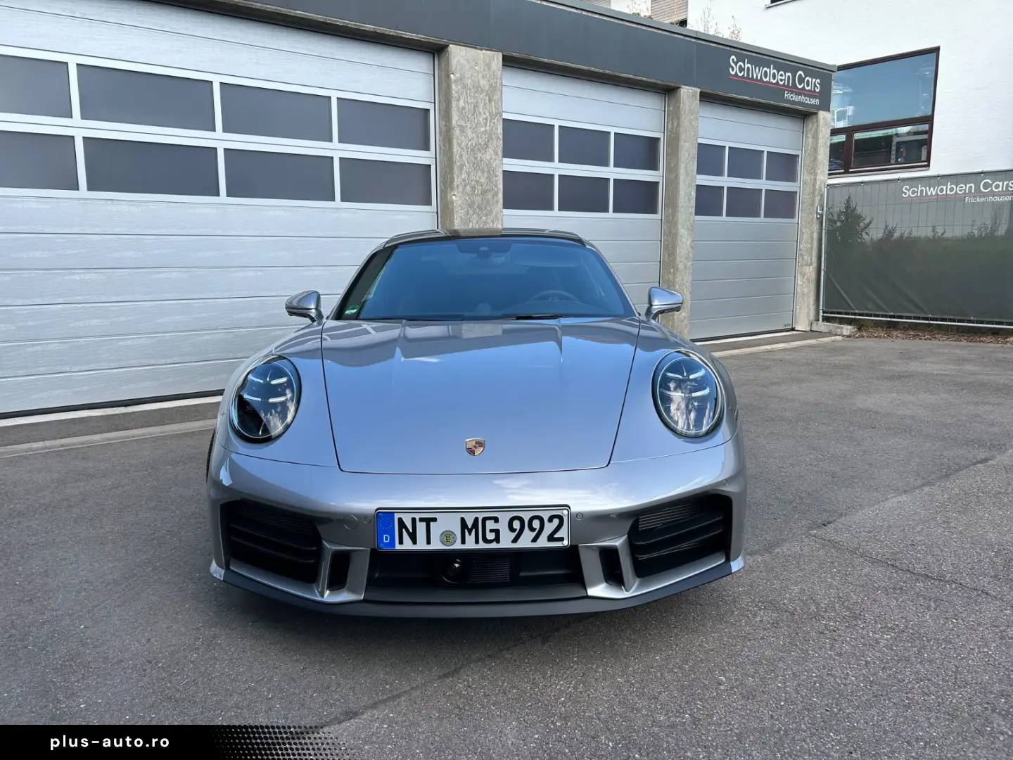 PORSCHE 992.2 Carrera Sportpaket Schiebedach ACC 18-Wege