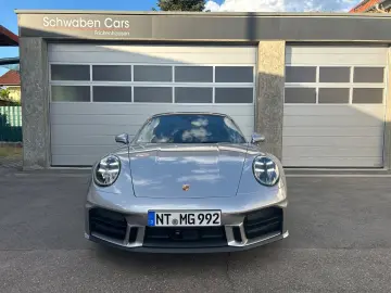 PORSCHE 992.2 Carrera Sportpaket Schiebedach ACC 18-Wege