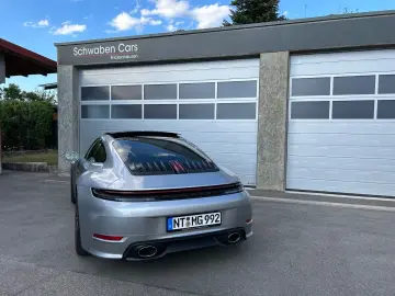 PORSCHE 992.2 Carrera Sportpaket Schiebedach ACC 18-Wege