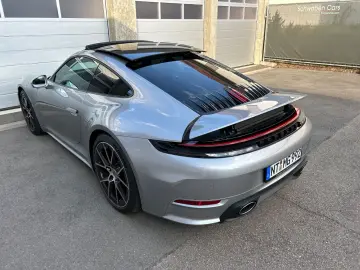 PORSCHE 992.2 Carrera Sportpaket Schiebedach ACC 18-Wege