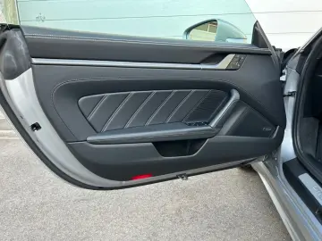 PORSCHE 992.2 Carrera Sportpaket Schiebedach ACC 18-Wege