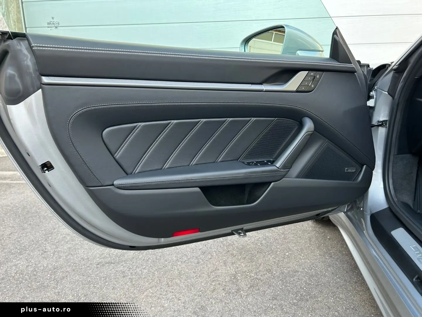 PORSCHE 992.2 Carrera Sportpaket Schiebedach ACC 18-Wege