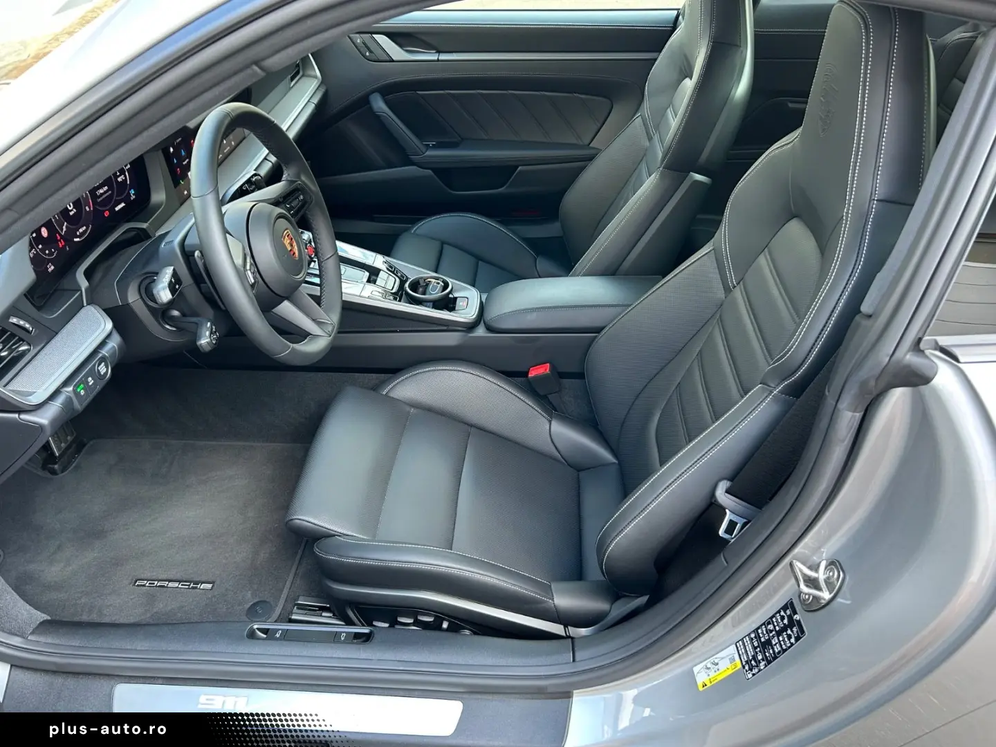 PORSCHE 992.2 Carrera Sportpaket Schiebedach ACC 18-Wege