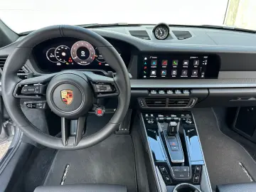 PORSCHE 992.2 Carrera Sportpaket Schiebedach ACC 18-Wege