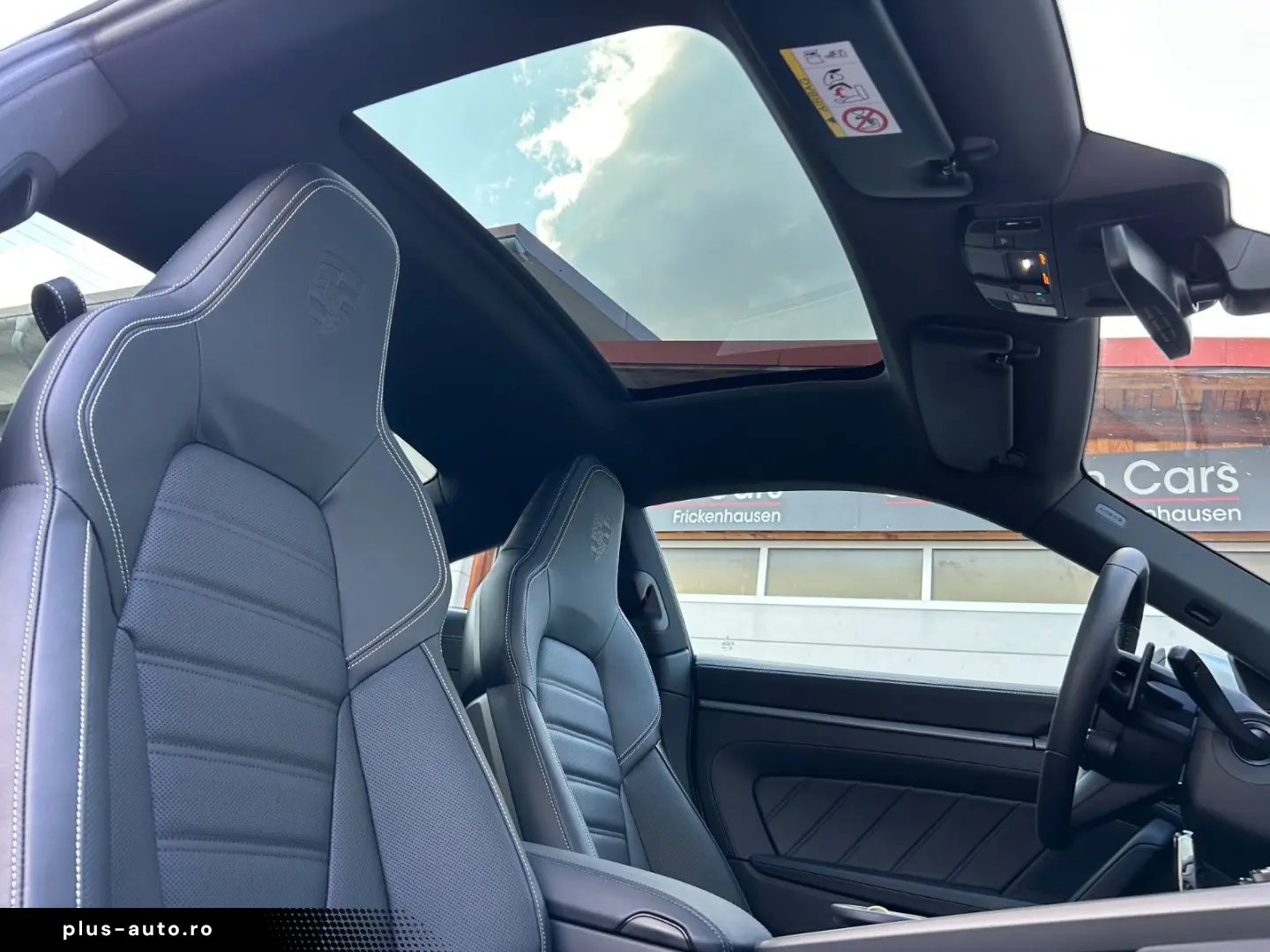 PORSCHE 992.2 Carrera Sportpaket Schiebedach ACC 18-Wege