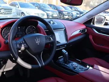 Maserati Levante 3.0 V6 GT 4WD 360  ACC CARPLAY PANO
