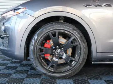 Maserati Levante 3.0 V6 GT 4WD 360  ACC CARPLAY PANO