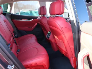 Maserati Levante 3.0 V6 GT 4WD 360  ACC CARPLAY PANO