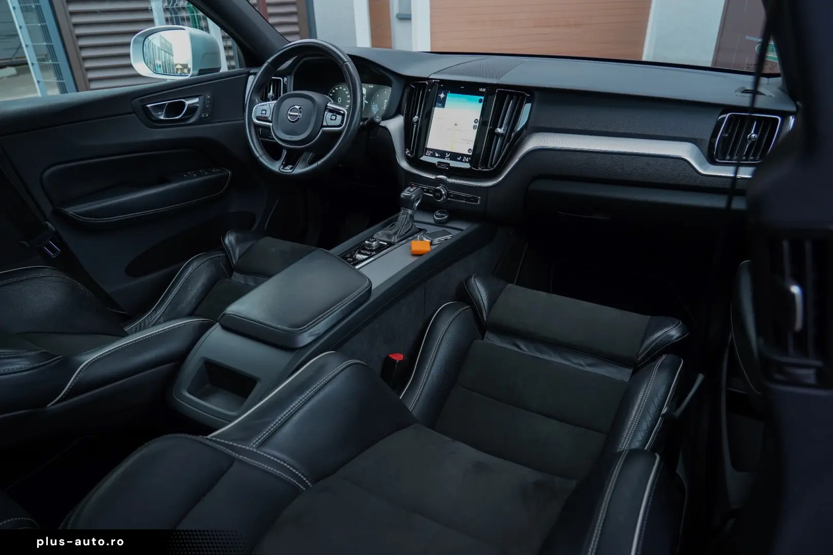 Volvo XC 60 D5 AWD Geartronic RDesign