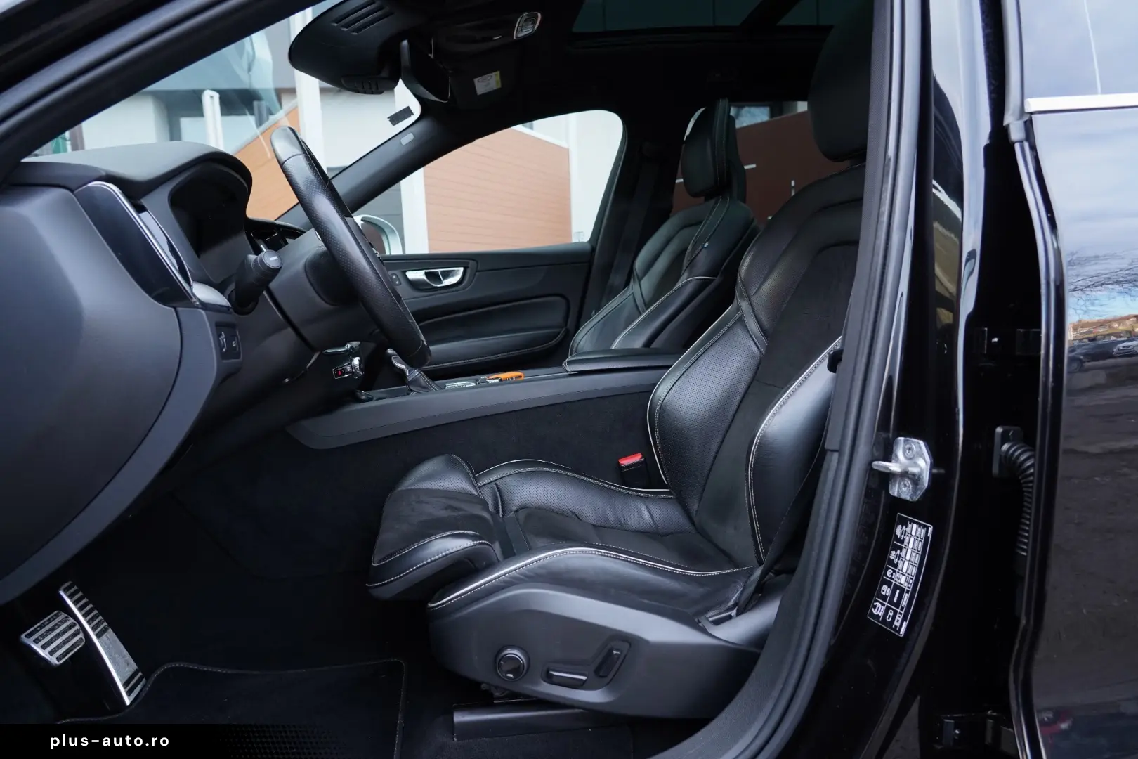 Volvo XC 60 D5 AWD Geartronic RDesign