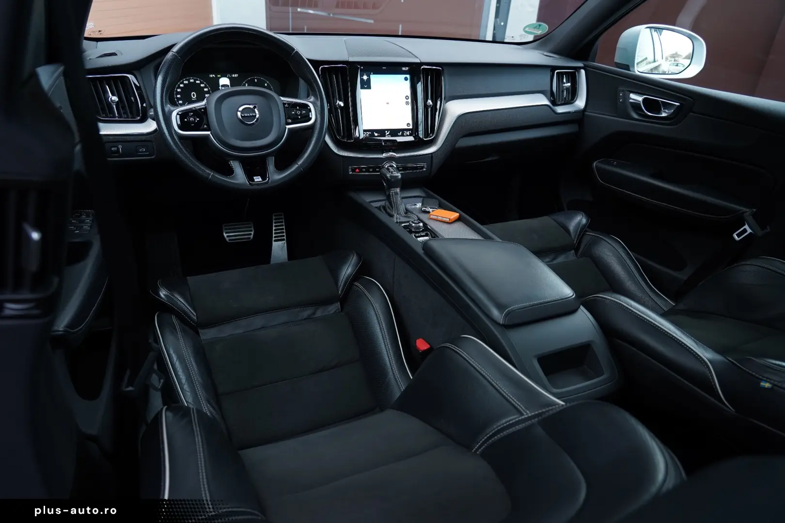 Volvo XC 60 D5 AWD Geartronic RDesign