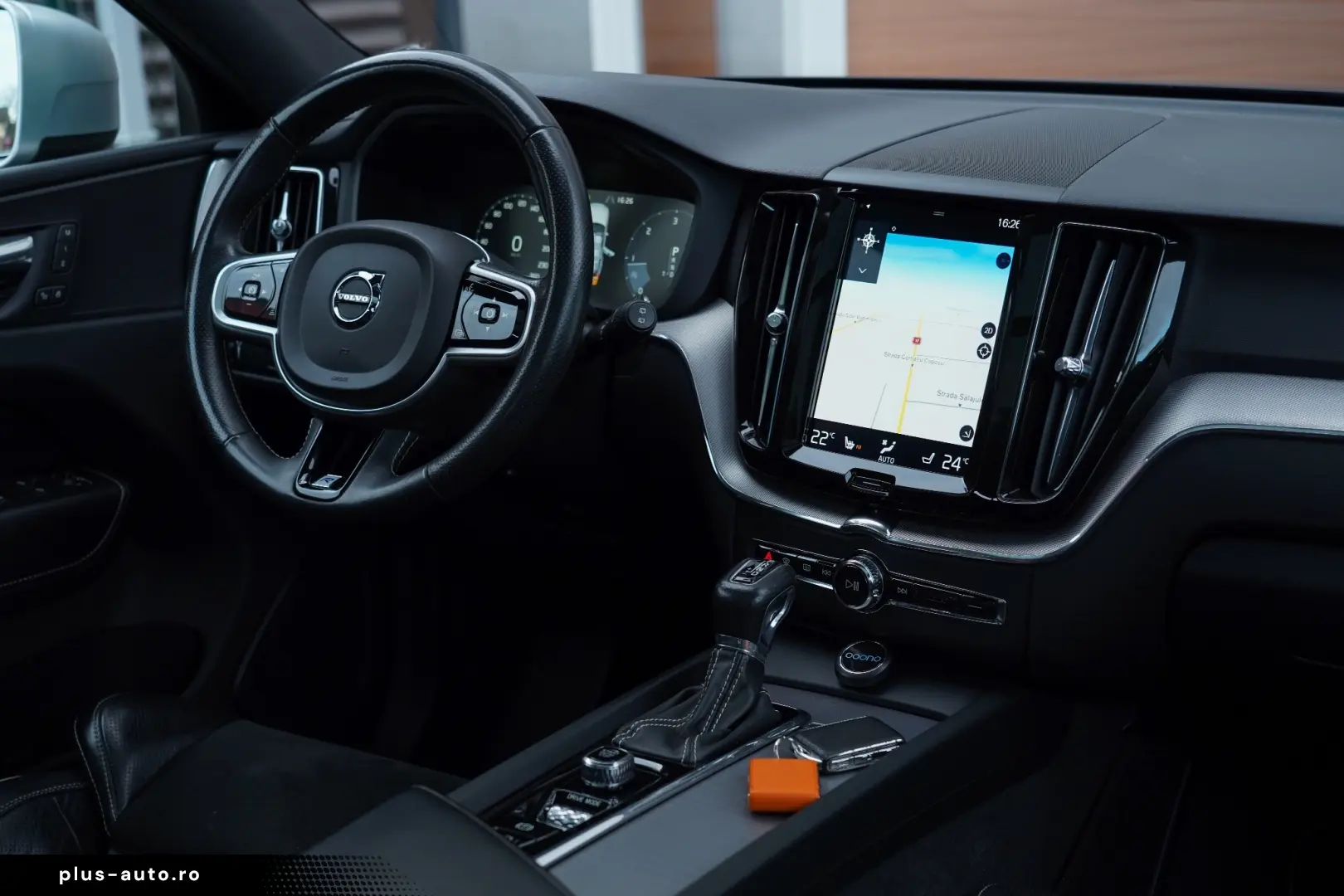 Volvo XC 60 D5 AWD Geartronic RDesign