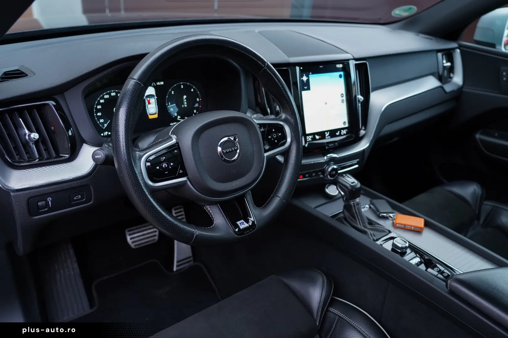 Volvo XC 60 D5 AWD Geartronic RDesign