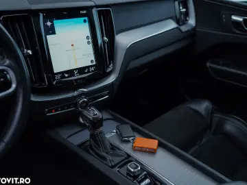 Volvo XC 60 D5 AWD Geartronic RDesign