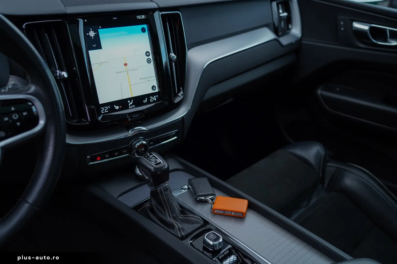 Volvo XC 60 D5 AWD Geartronic RDesign