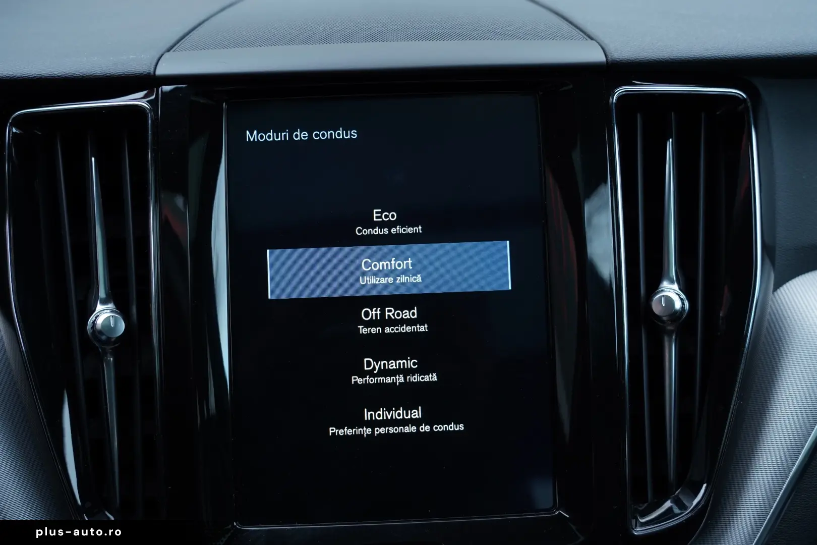 Volvo XC 60 D5 AWD Geartronic RDesign