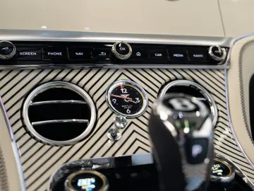 BENTLEY Continental GT Azure  BY MULLINER