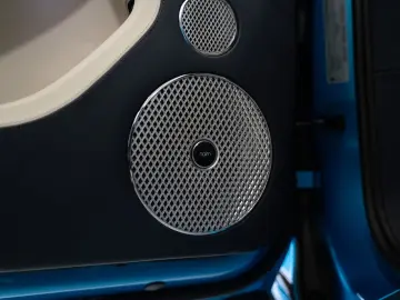 BENTLEY Continental GT Azure  BY MULLINER