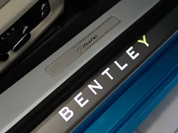 BENTLEY Continental GT Azure  BY MULLINER