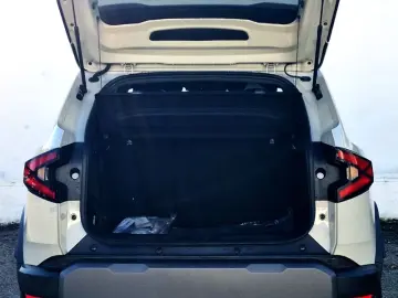 DACIA DUSTER 1.6 HEV 140 Journey