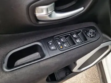 JEEP RENEGADE 1.0 Turbo 120 CP Longitude 4x2