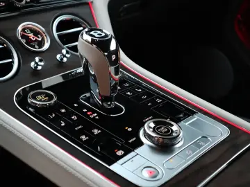 Bentley Continental GT  Rotating Disp