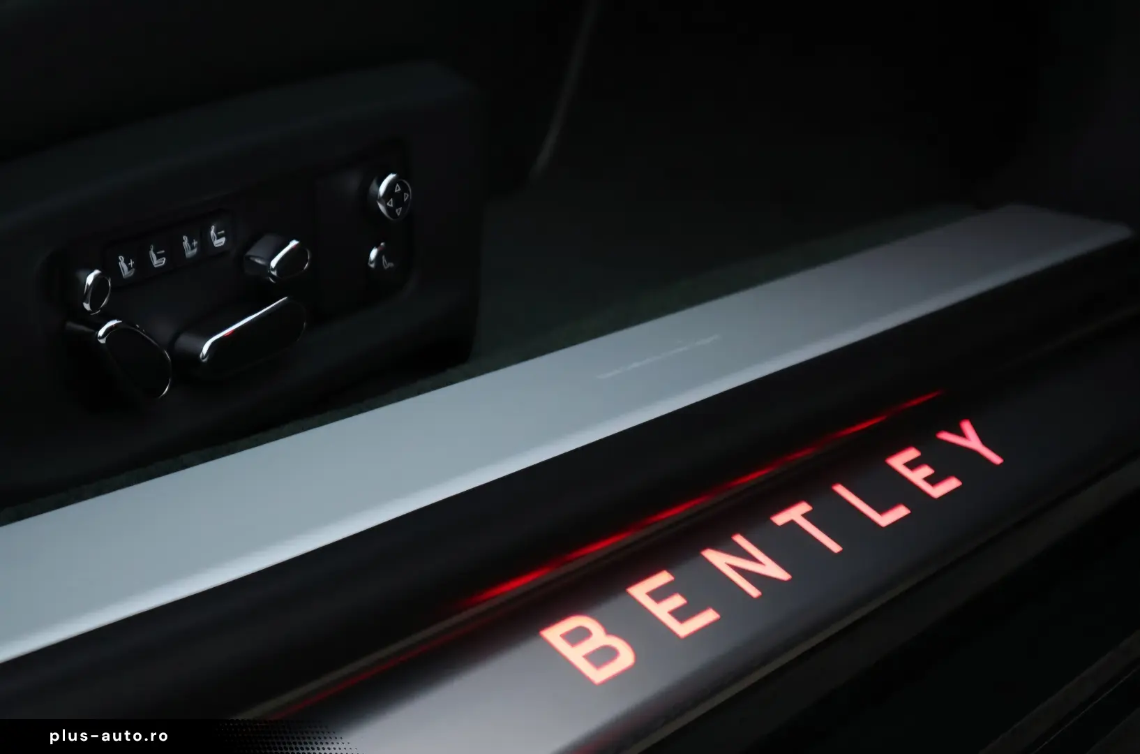 Bentley Continental GT  Rotating Disp