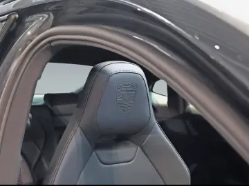 Porsche Panamera 4 E-Hybrid