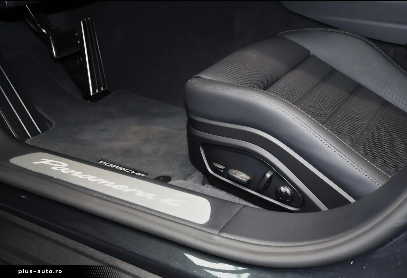 Porsche Panamera 4 E-Hybrid