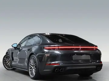 Porsche Panamera 4 E-Hybrid