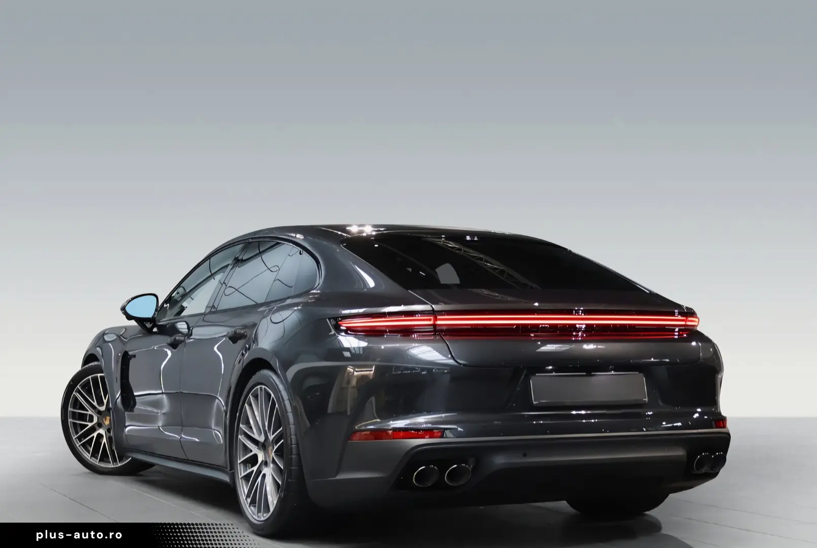 Porsche Panamera 4 E-Hybrid