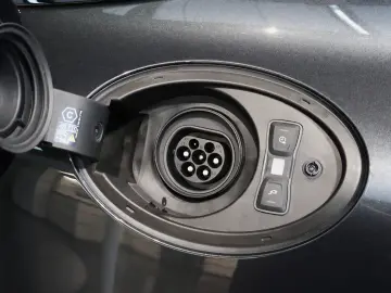 Porsche Panamera 4 E-Hybrid