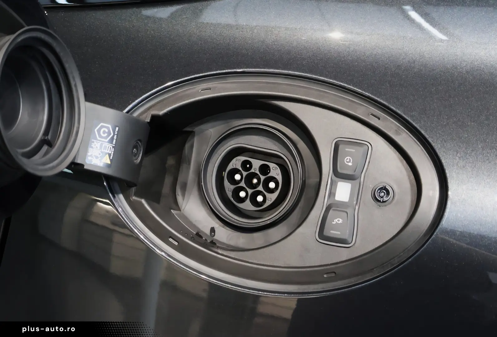 Porsche Panamera 4 E-Hybrid