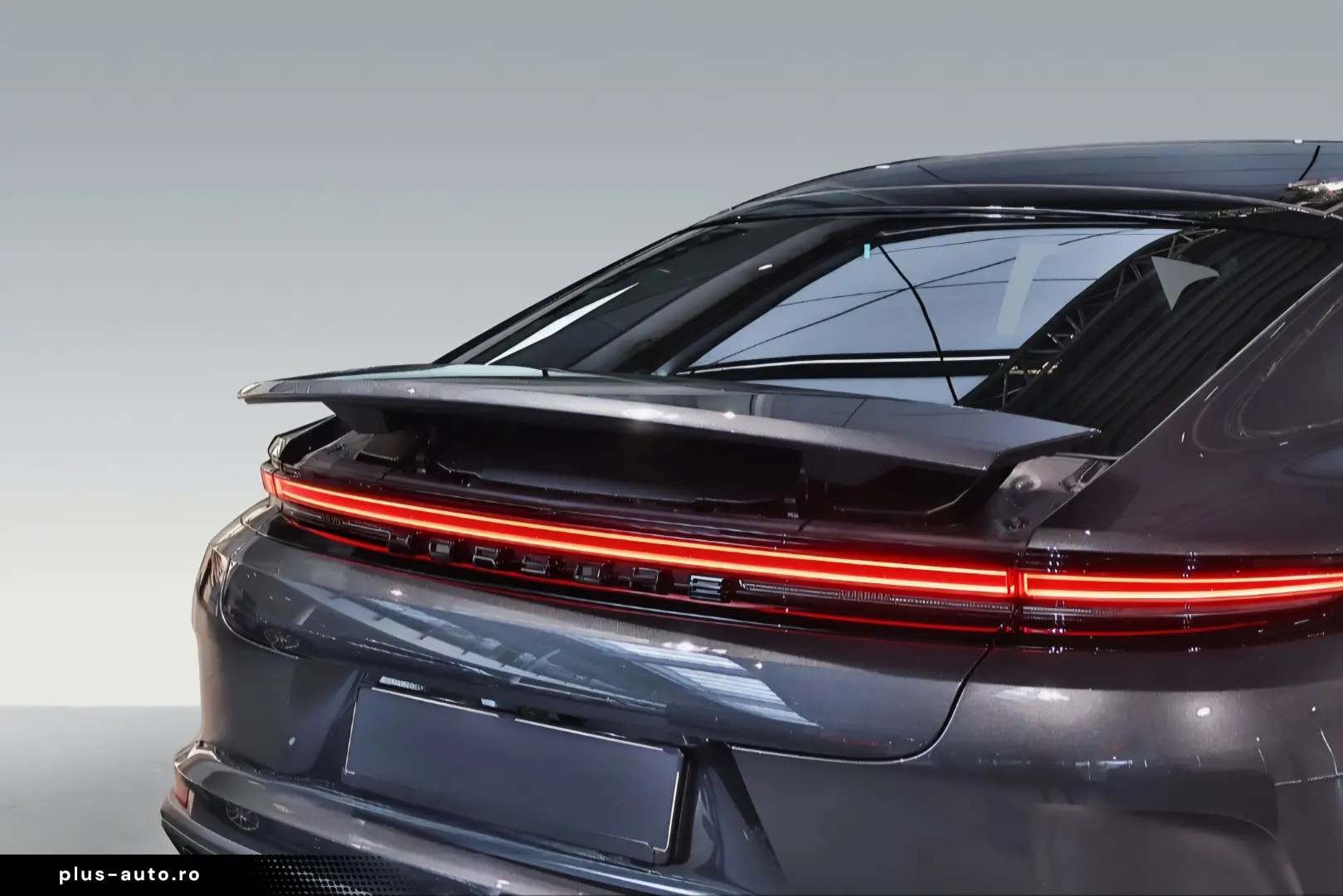 Porsche Panamera 4 E-Hybrid