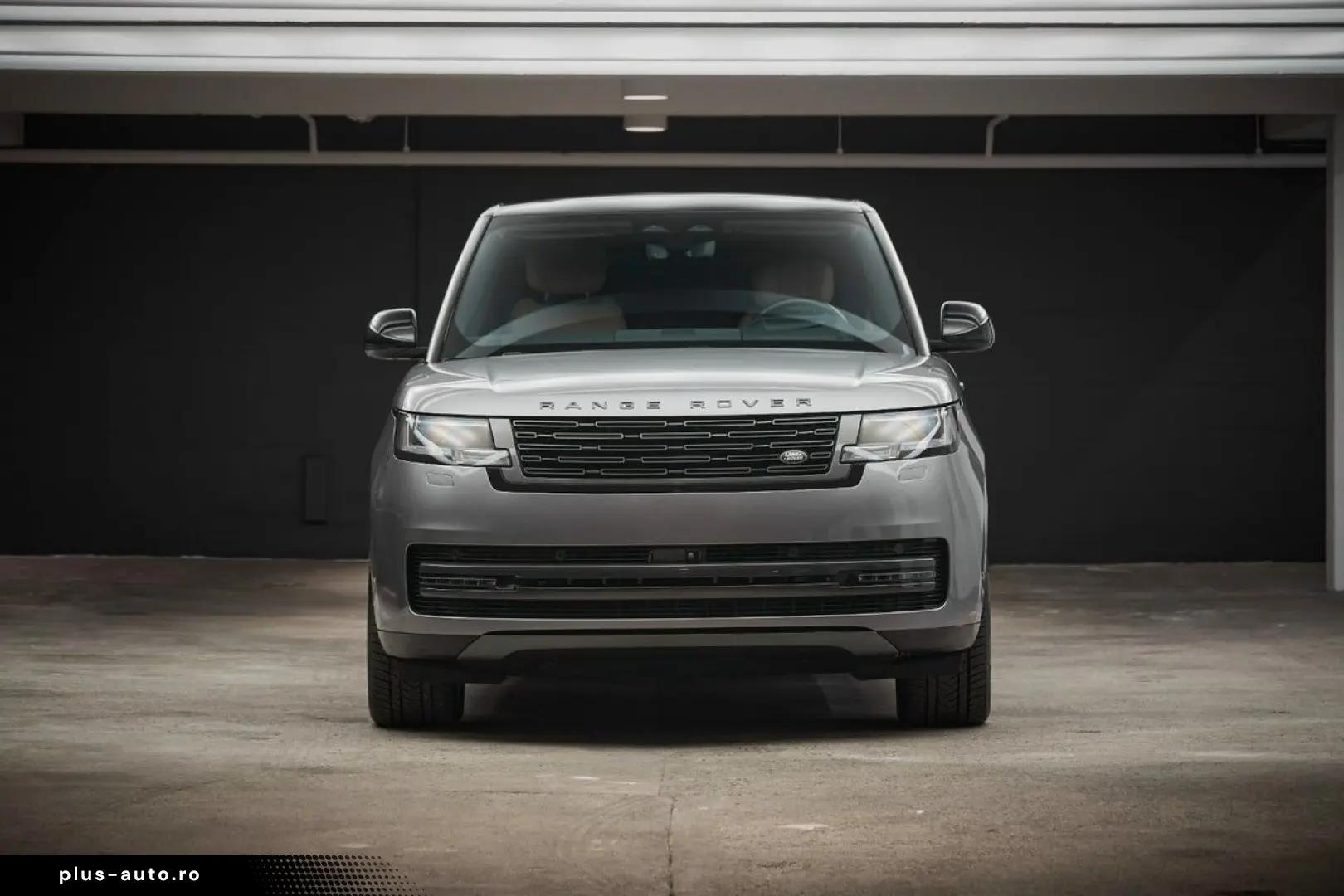 LAND ROVER Range Rover P550e Autobiography