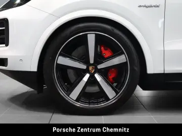 PORSCHE Cayenne S E-Hybrid Coupé Sportabgas;HD-Matrix;He