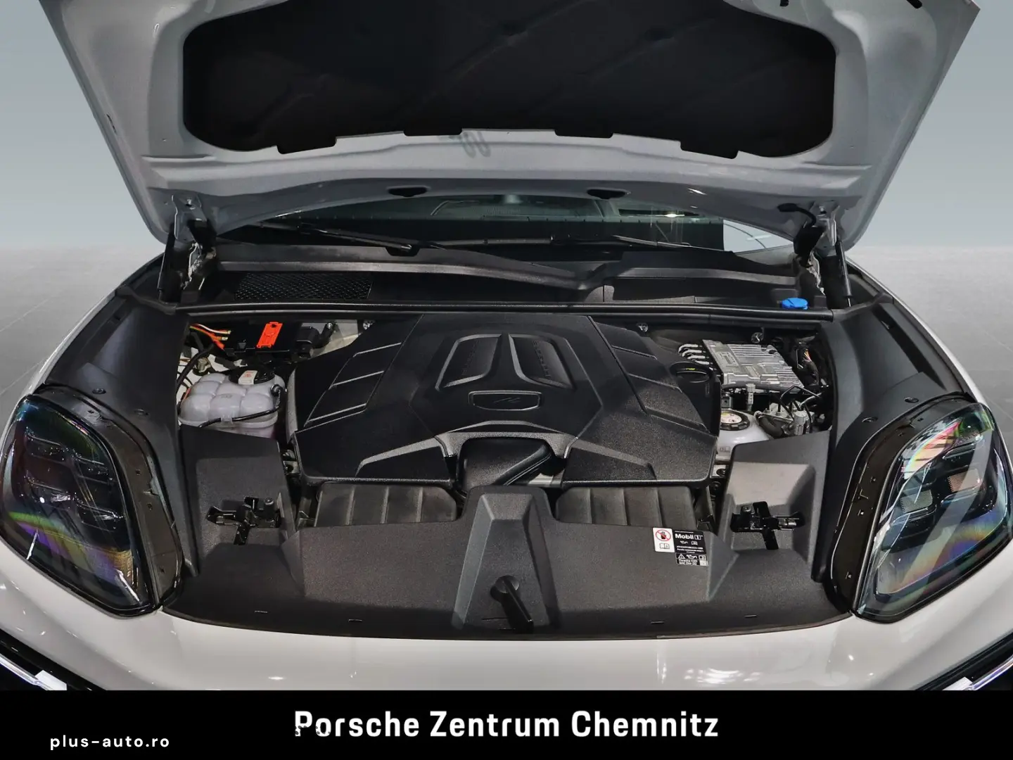 PORSCHE Cayenne S E-Hybrid Coupé Sportabgas;HD-Matrix;He