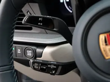 PORSCHE 911 992.2 Carrera Coupé Sitzbelüft. BOSE 18-W