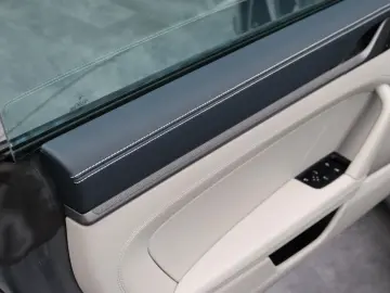 PORSCHE 911 992.2 Carrera Coupé Sitzbelüft. BOSE 18-W