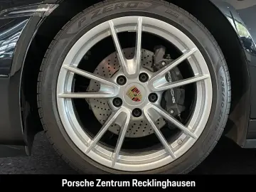 PORSCHE 992 911 Carrera nur 36.694 km LED-Scheinwerfer