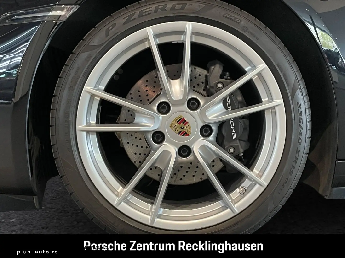 PORSCHE 992 911 Carrera nur 36.694 km LED-Scheinwerfer