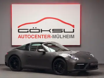 PORSCHE 911 Targa 4GTS Lift Matrix 360 4-RadLenkung 1.Hd
