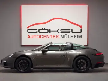 PORSCHE 911 Targa 4GTS Lift Matrix 360 4-RadLenkung 1.Hd