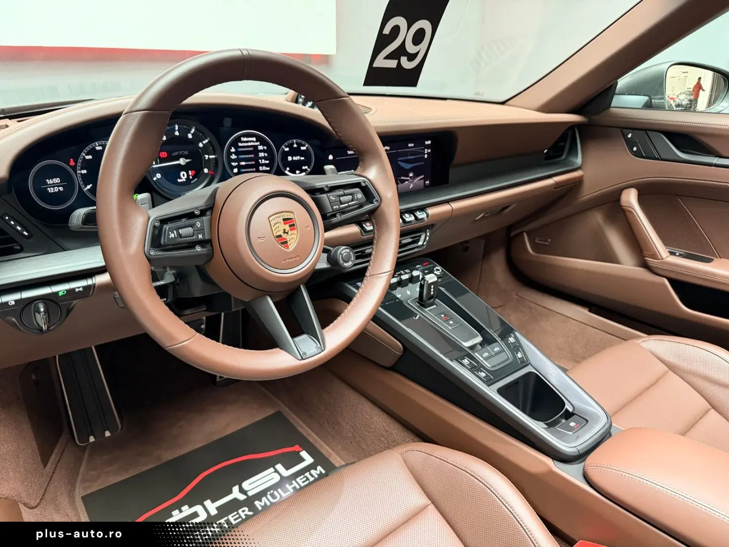 PORSCHE 911 Targa 4GTS Lift Matrix 360 4-RadLenkung 1.Hd