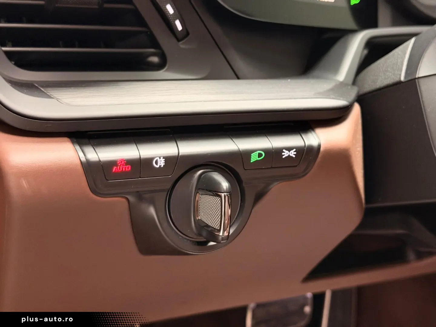 PORSCHE 911 Targa 4GTS Lift Matrix 360 4-RadLenkung 1.Hd