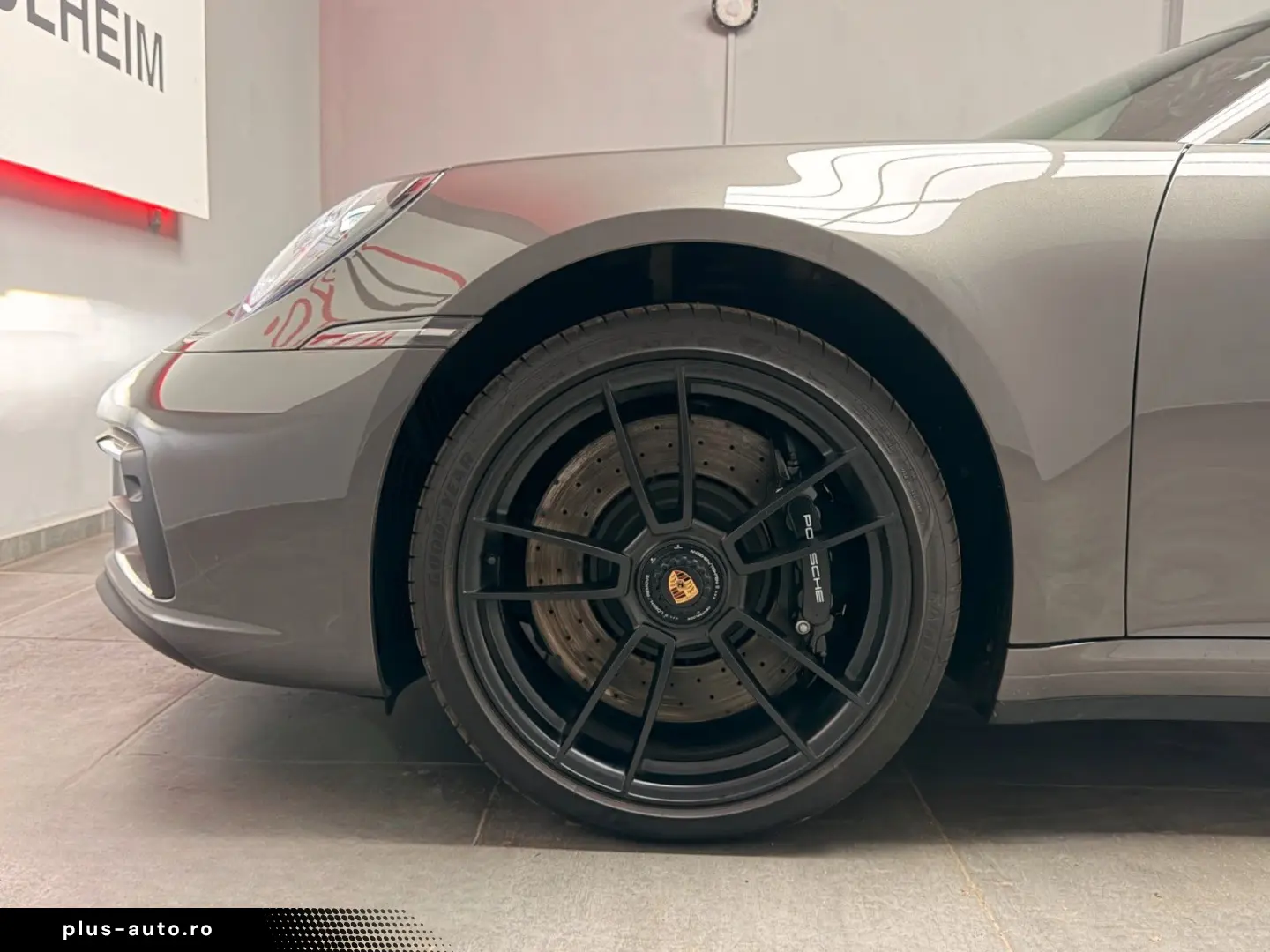 PORSCHE 911 Targa 4GTS Lift Matrix 360 4-RadLenkung 1.Hd