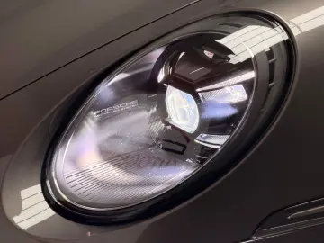 PORSCHE 911 Targa 4GTS Lift Matrix 360 4-RadLenkung 1.Hd